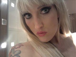 Nackt paula rowe